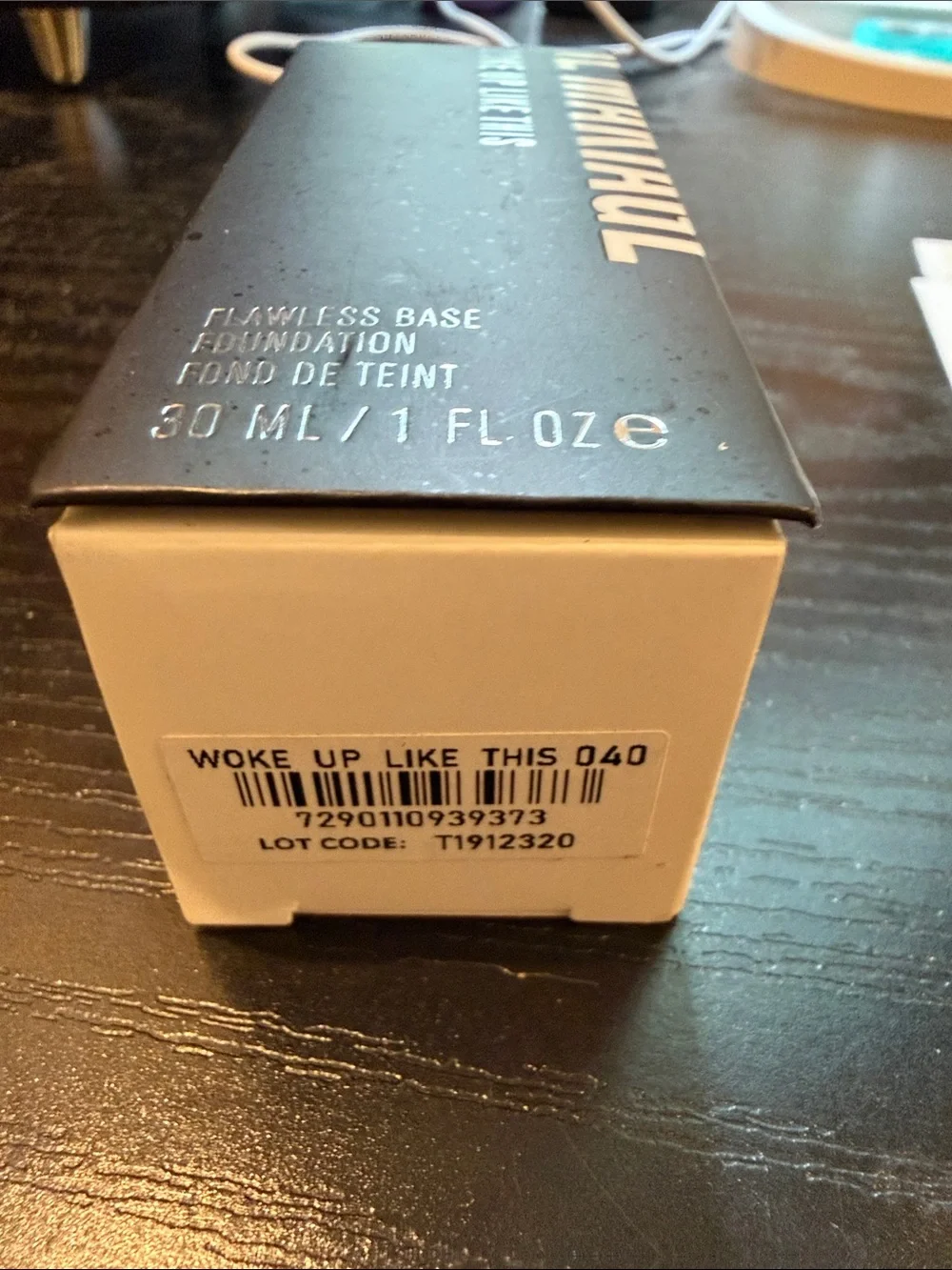 IL MAKIAGE Flawless Base Foundation - Black Packaging with White Logo
